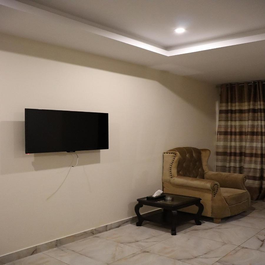 Manila Heights Hotel Naran Eksteriør bilde