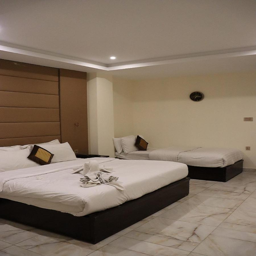 Manila Heights Hotel Naran Eksteriør bilde
