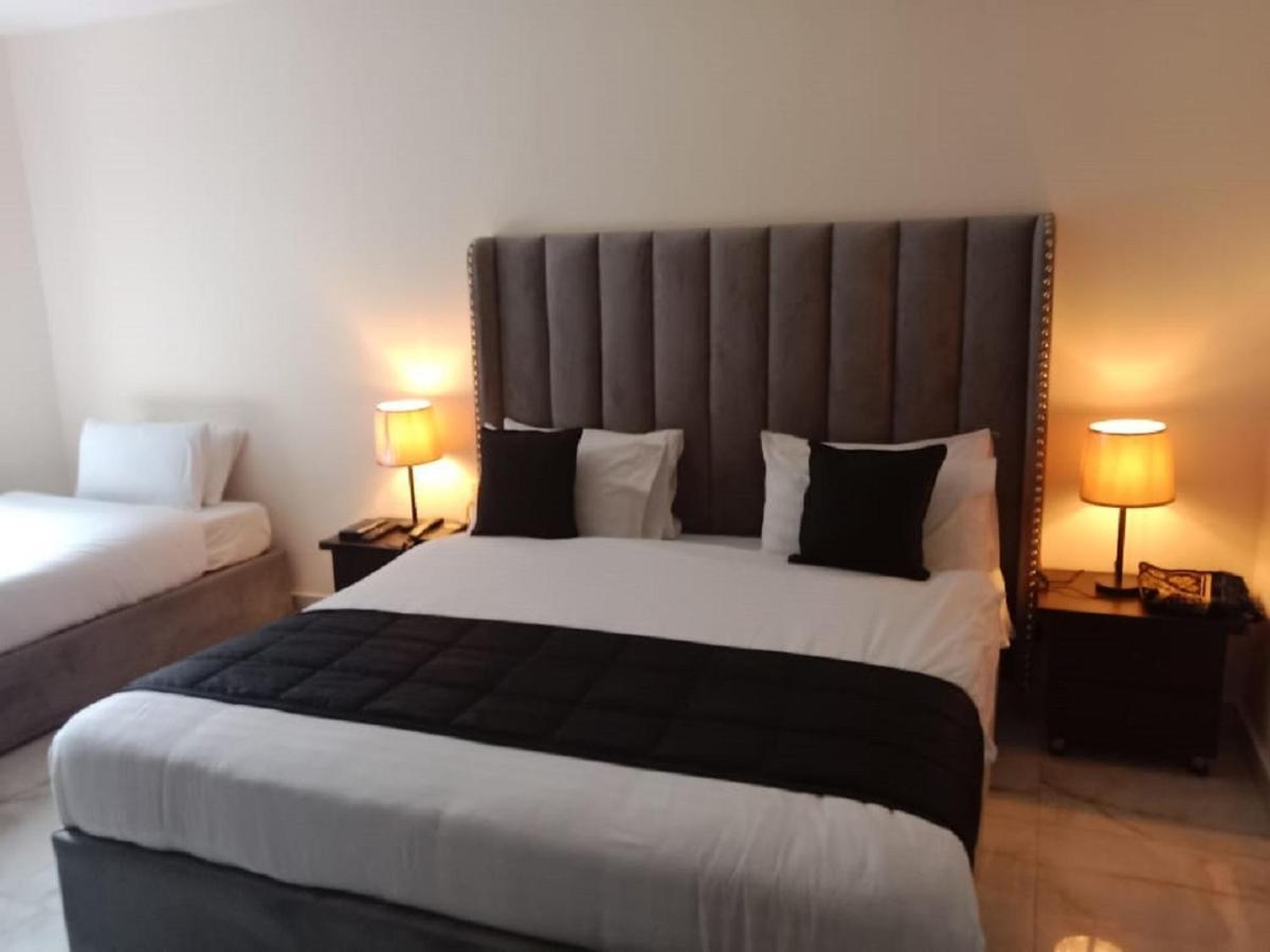 Manila Heights Hotel Naran Eksteriør bilde